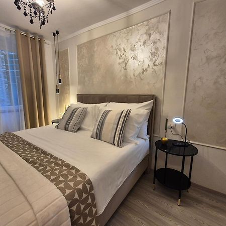 Studio Apartment Lily Rovinj Exterior photo