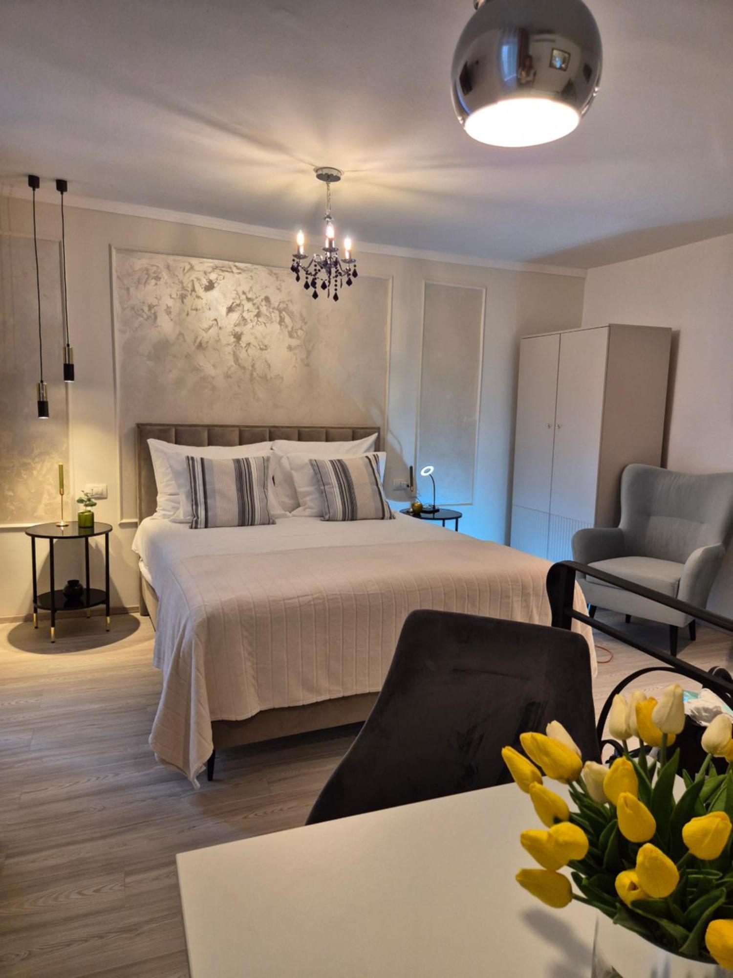 Studio Apartment Lily Rovinj Exterior photo