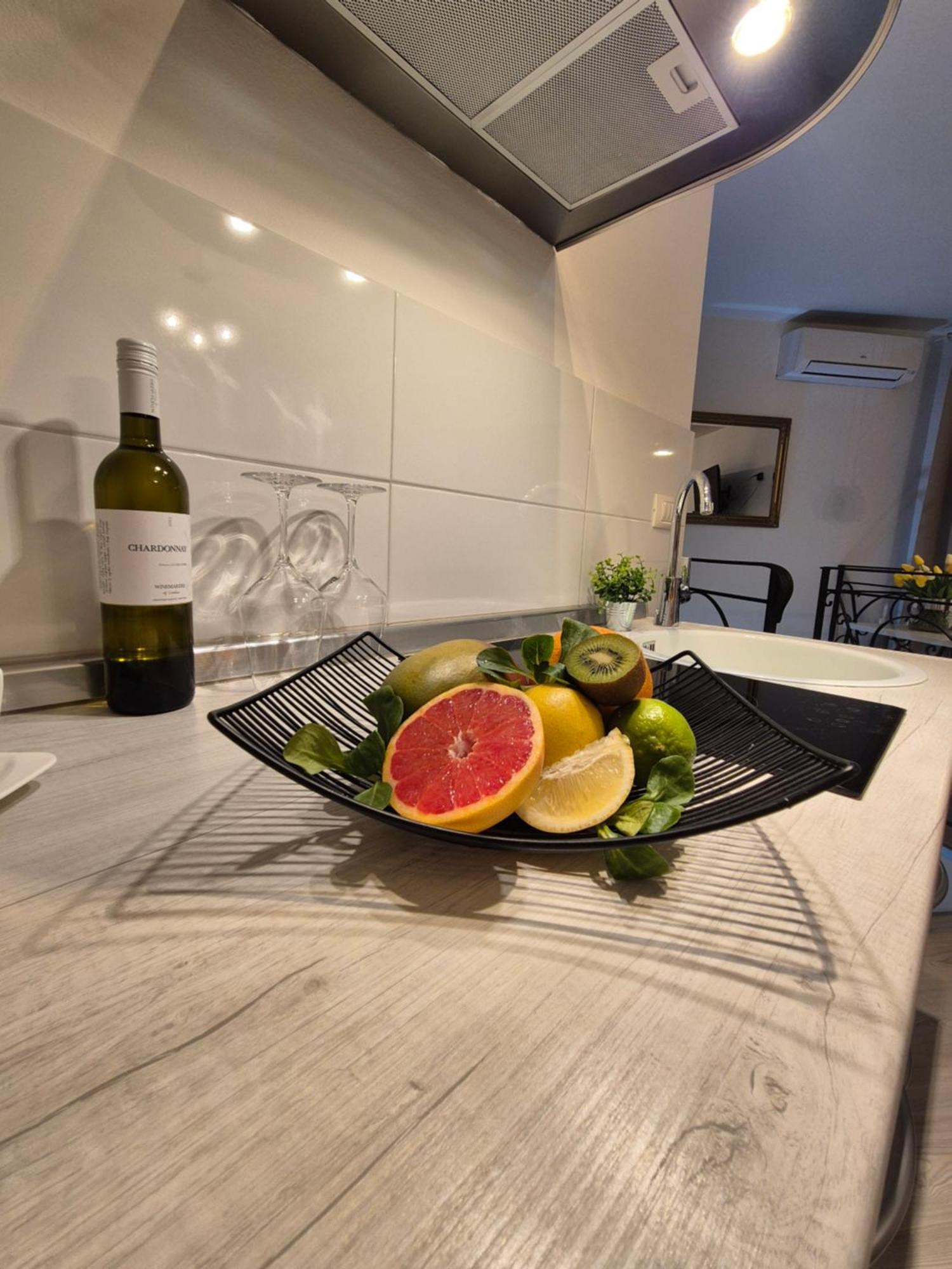 Studio Apartment Lily Rovinj Exterior photo