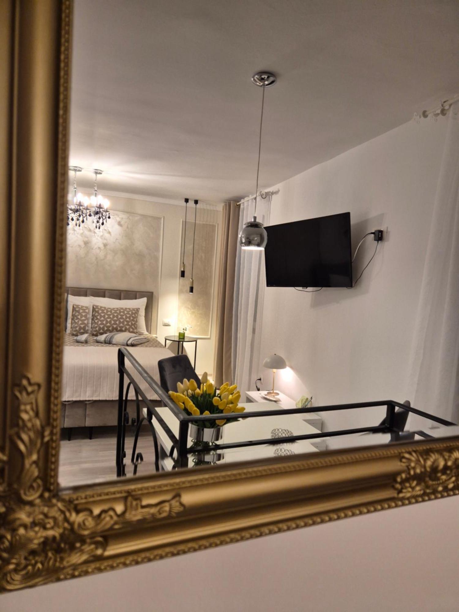 Studio Apartment Lily Rovinj Exterior photo