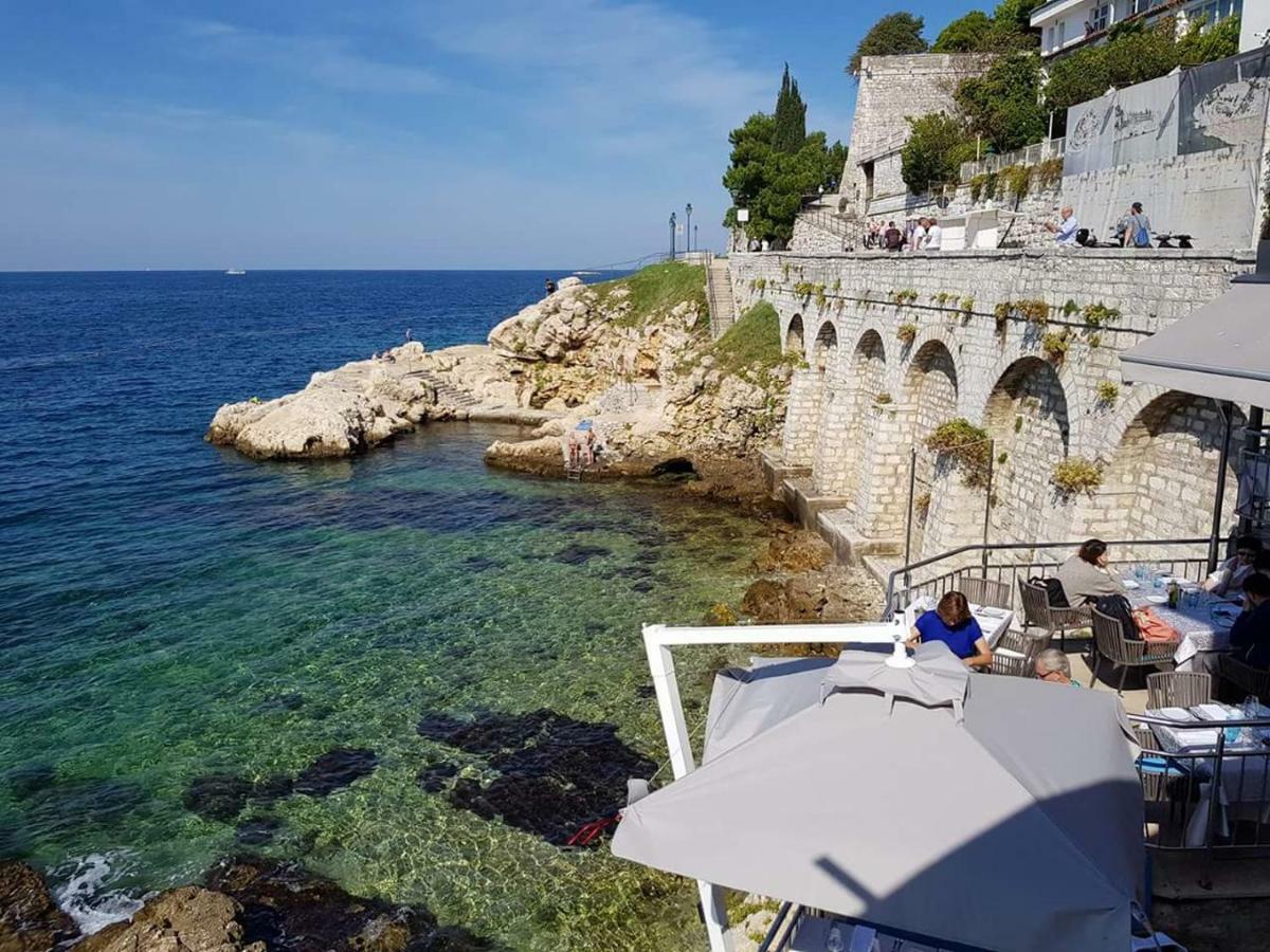 Studio Apartment Lily Rovinj Exterior photo