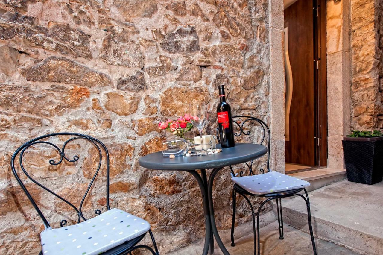 Studio Apartment Lily Rovinj Exterior photo